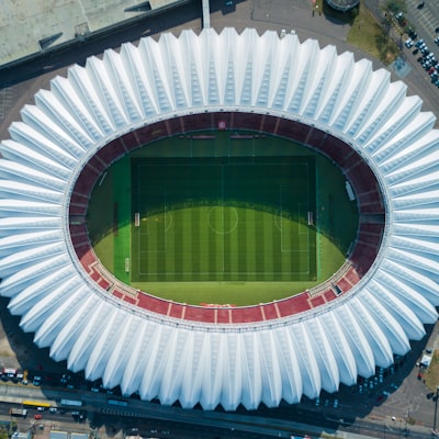 日本队新星久保建英在2026世界杯比赛中射门的精彩一刻